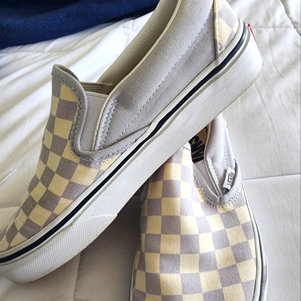 EuC womens Vans slip on sneaker 5.5